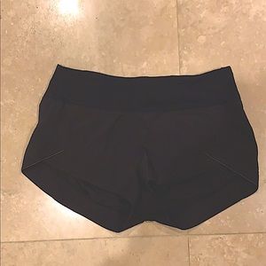 lulu lemon black running shorts with reflective